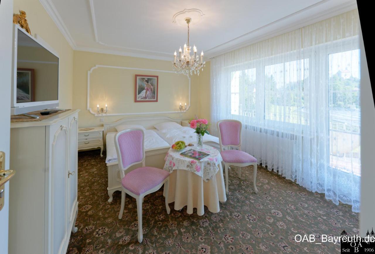 Hotel Garni Regina Goessweinstein Bagian luar foto