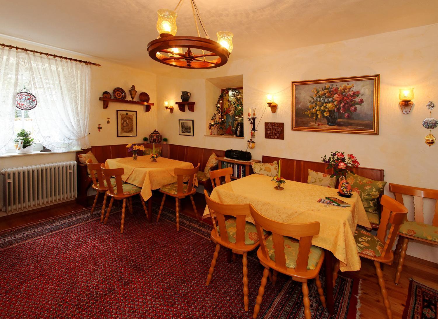 Hotel Garni Regina Goessweinstein Bagian luar foto