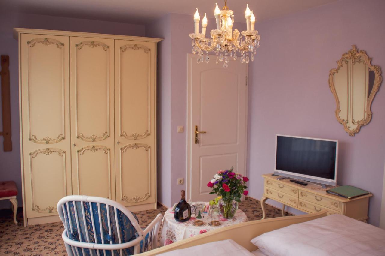 Hotel Garni Regina Goessweinstein Bagian luar foto